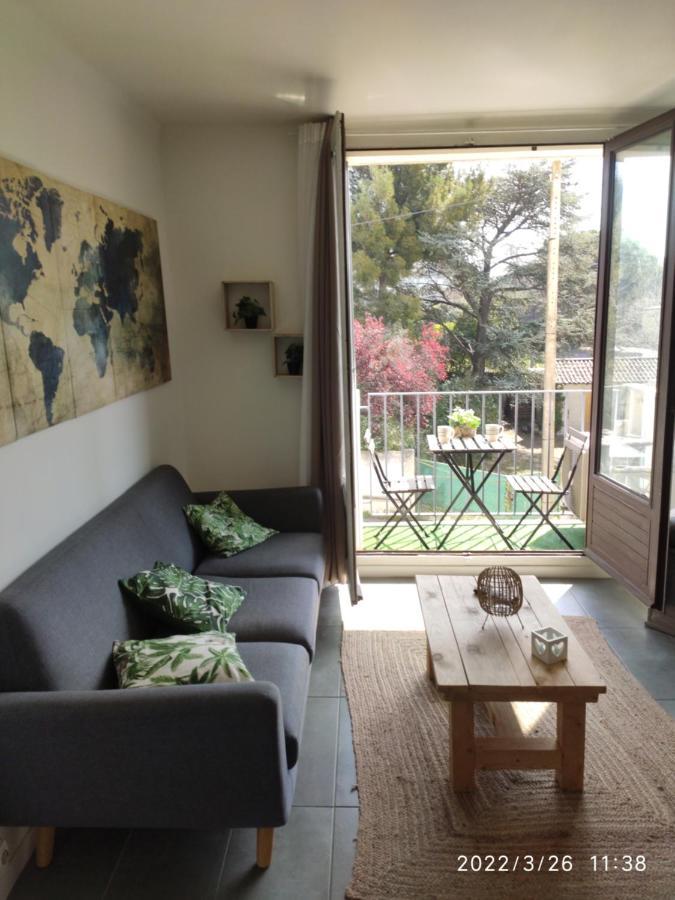 Les Tamaris Apartment Arles Exterior photo